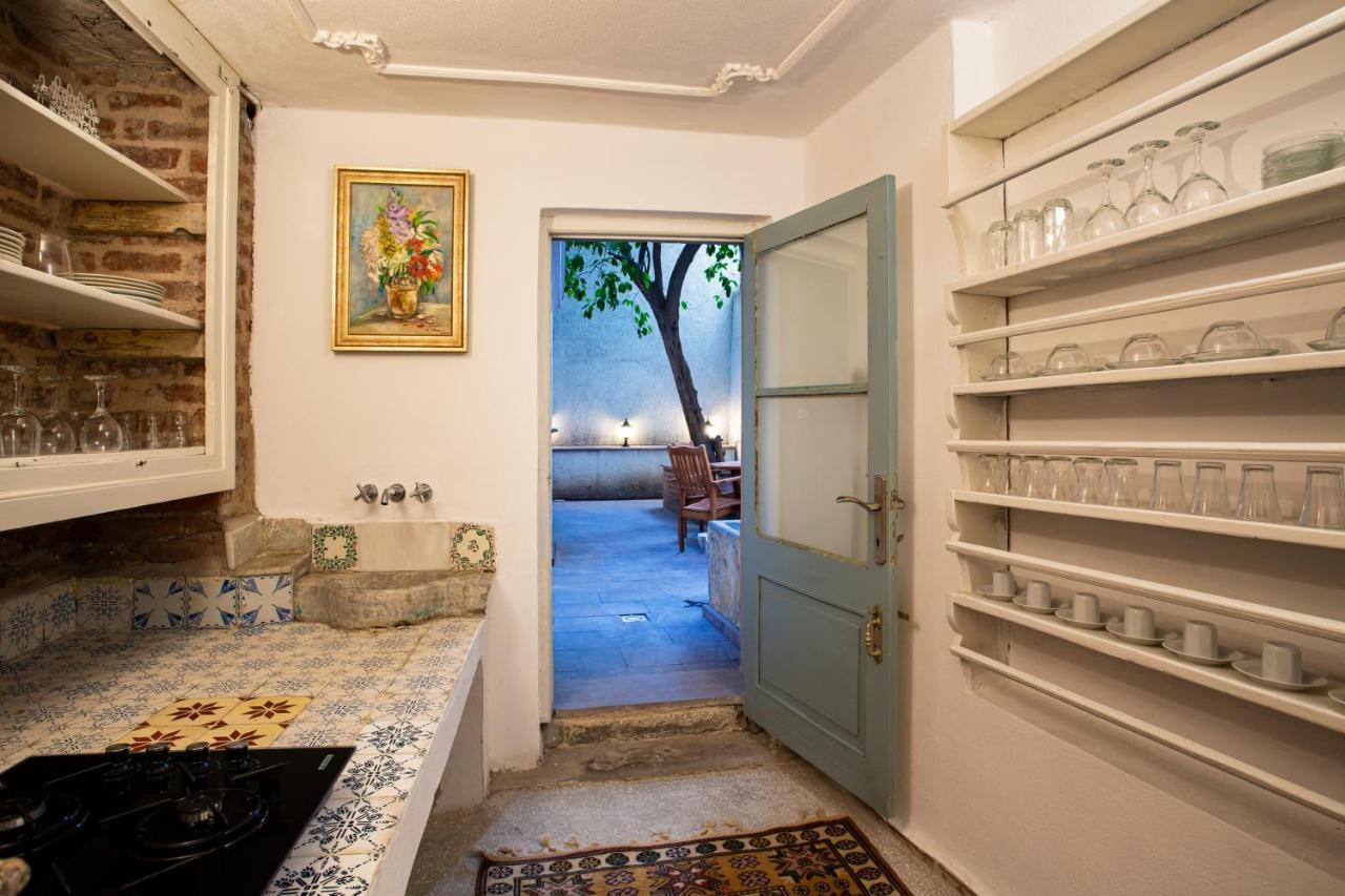 Mansion With Lemon Tree Apartamento Esmirna Exterior foto