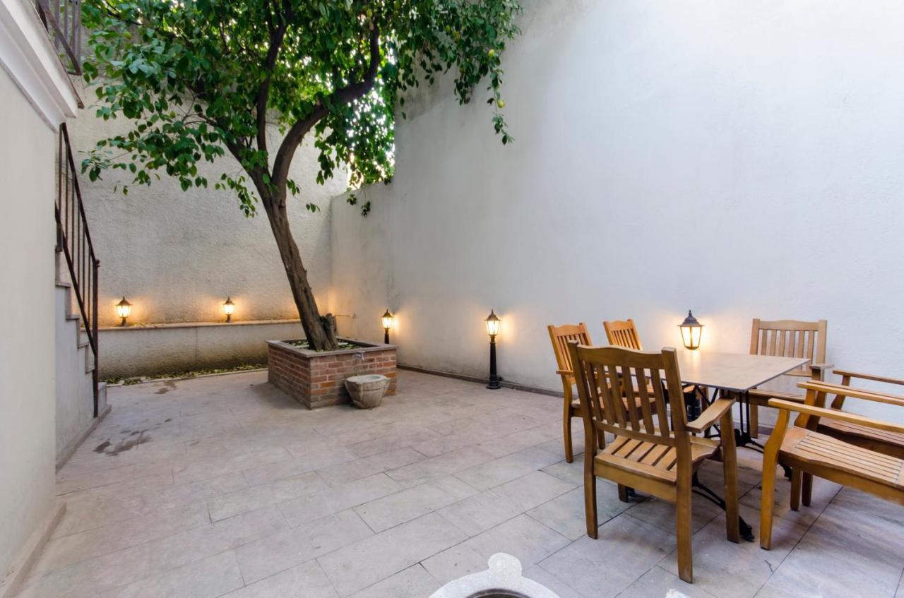 Mansion With Lemon Tree Apartamento Esmirna Exterior foto
