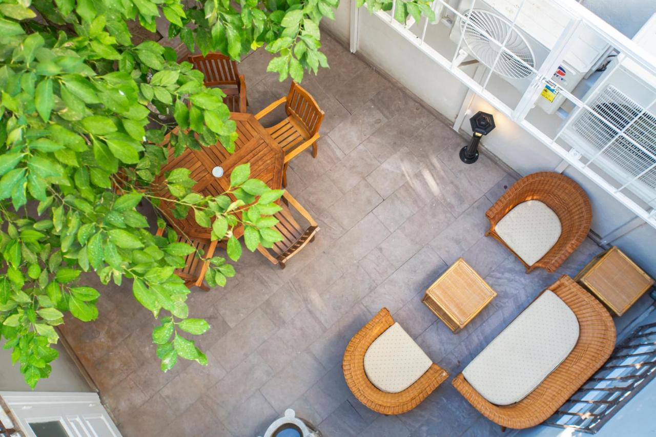 Mansion With Lemon Tree Apartamento Esmirna Exterior foto