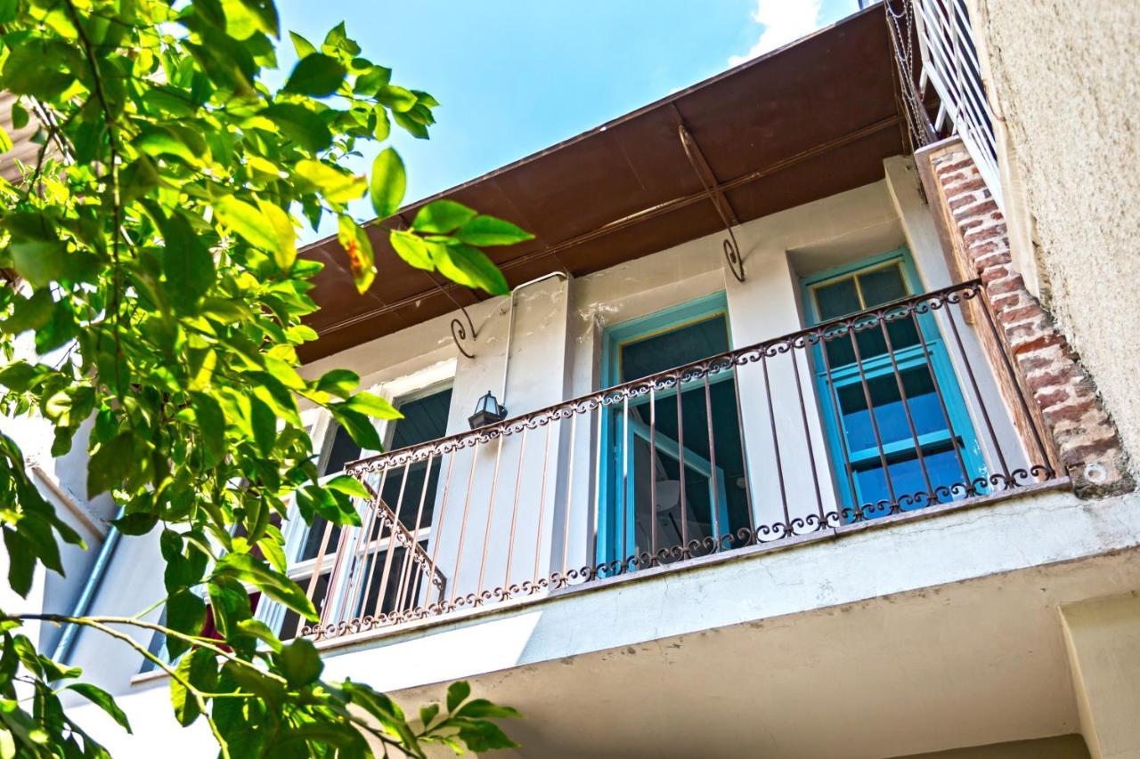 Mansion With Lemon Tree Apartamento Esmirna Exterior foto